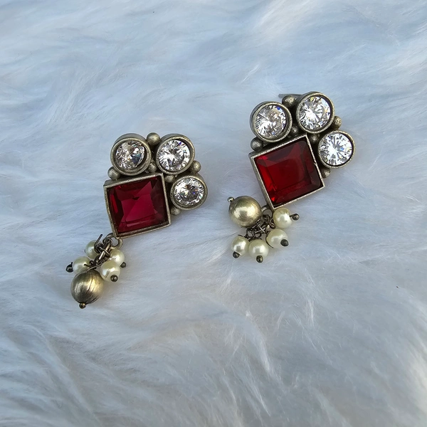 EE048 The Red Diamond - Red