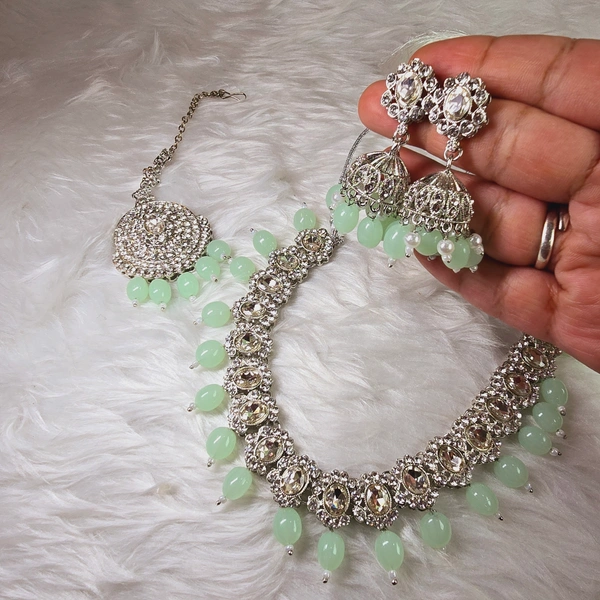 NS008-D37-CIS Vinita Jewel Set - Light Green