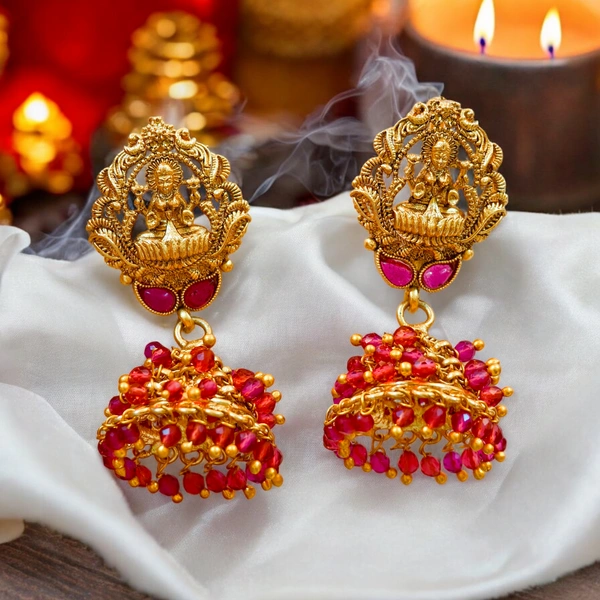 138 Vishnu Priyaaya Earrings Red