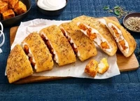 Paneer Garlic Bread 