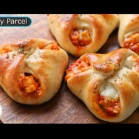 Zingy Parcle 2pc + Onion Paneer Pizza (M)