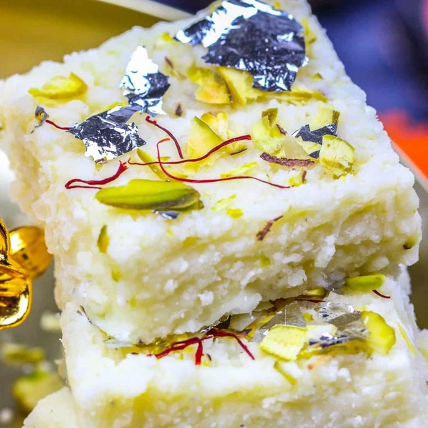 White Kalakand ( Milk Cake )