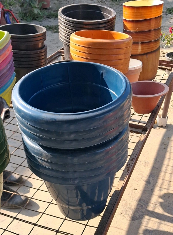Plastic Pots For Plants (Set Of 1)
