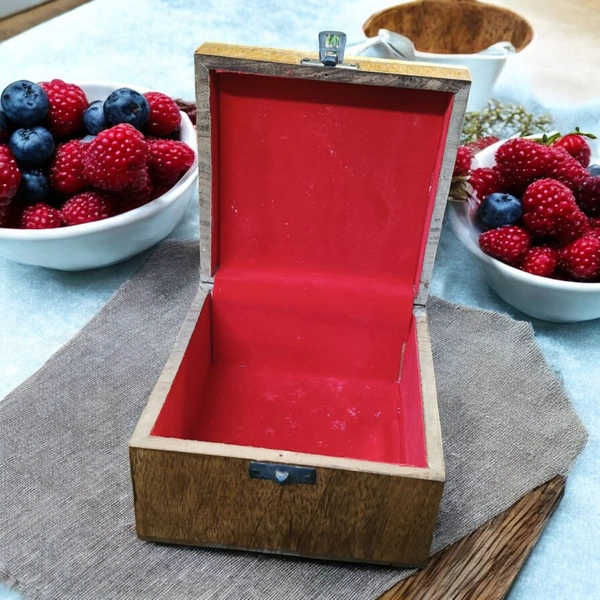 Sold By R R Global Exports Jewellery Box With Design - L.6'' W.6'' H.3.5'', Natural Polish, Wooden