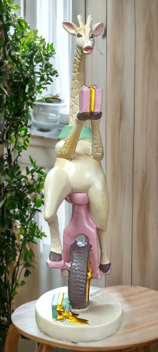 Sold By R R Global Exports Decorative Giraffe Showpiece Holding a Box - H.13.5'' L.5'' B.4'', Ivory, Polyresin