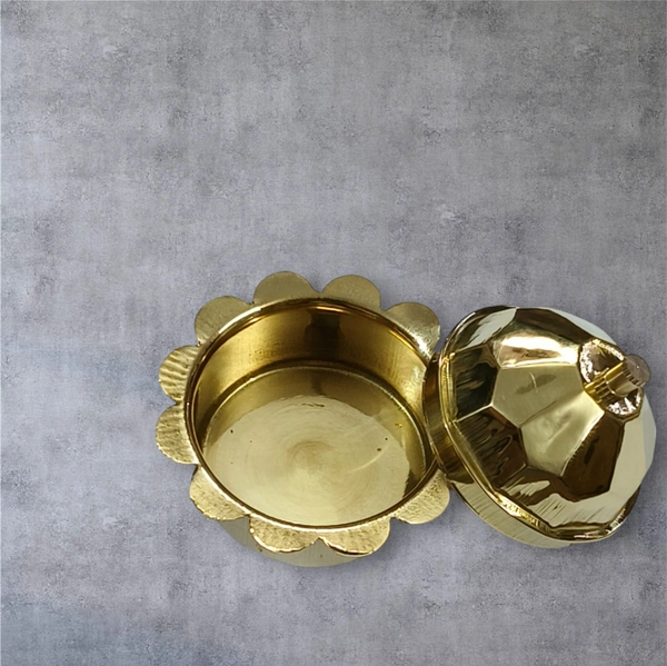 Sold By R R Global Exports Sindoor Box Kumkum Box - H.2'' B.2'', Polish, Brass