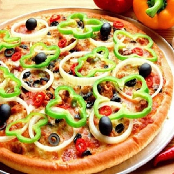 Chicken Supreme Pizza - Regular
