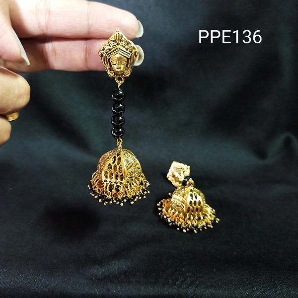 RdE Jewellery Hub PPE136 TRENDY LONG EARRING - GOLDEN WITH BLACK