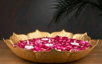 Elegant Design Decorative Lotus Shaped Handcrafted Urli Bowl Traditional Tea Light Candles