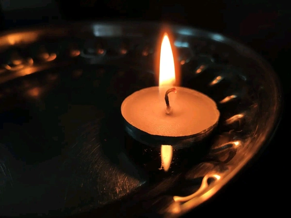 Tea Light Candle 2 - 3 hours Burning Time - 200