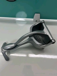 Aluminum Fruit Hand Squeezer