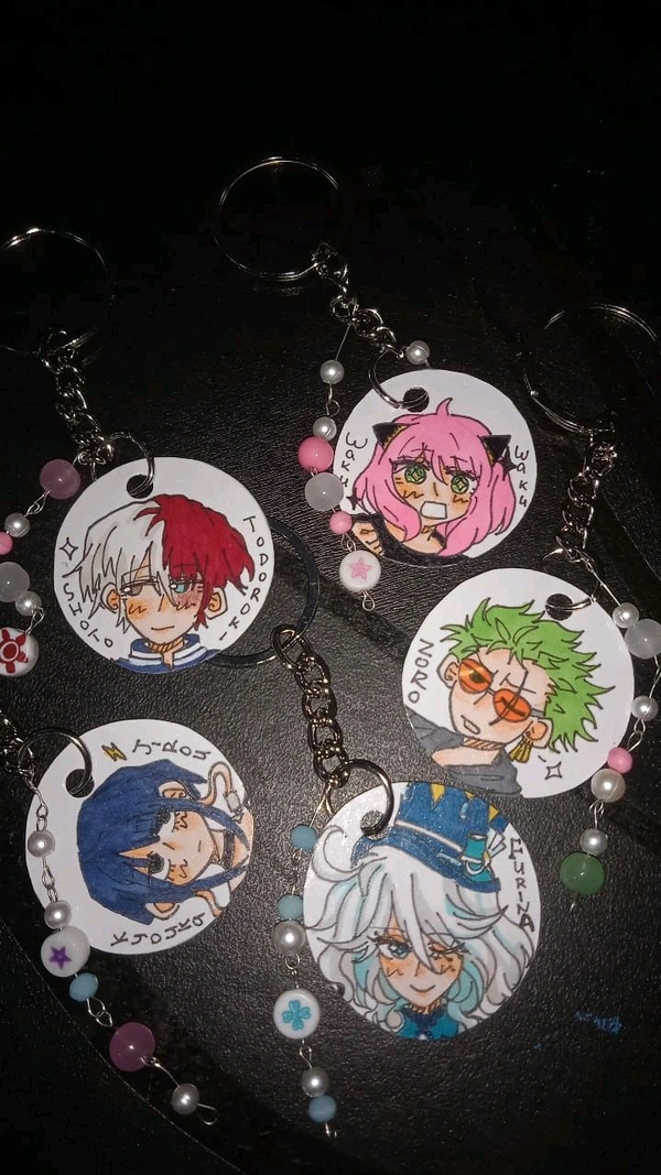CUSTOM KEYCHAIN (options in desc)