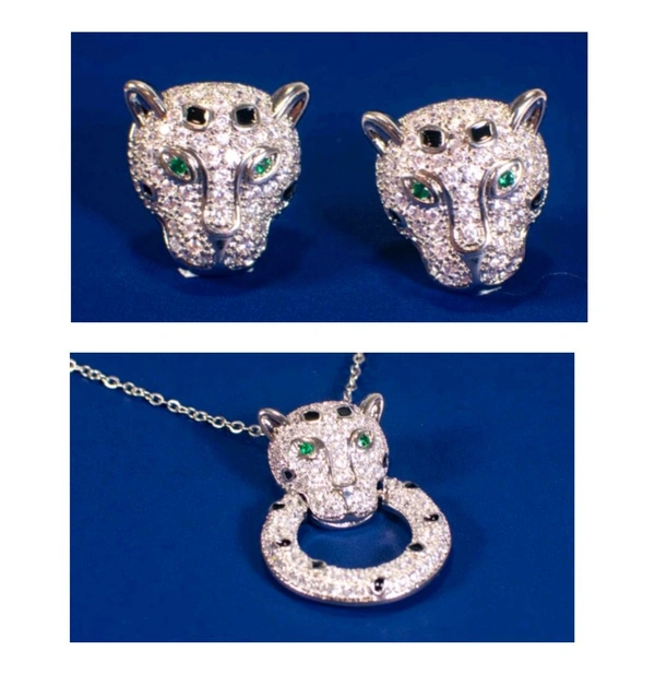 Tiger Studs With Chain Pendant 