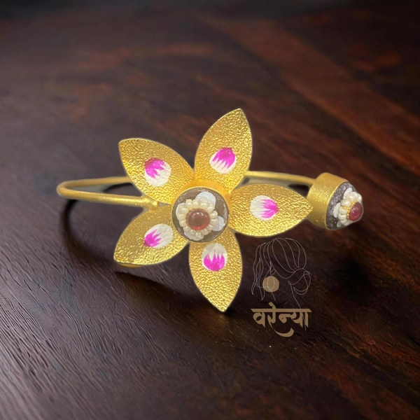 Stone Studded Hand-painted Golden Floral Bracelet - Free, Gold