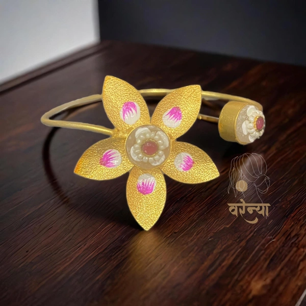 Stone Studded Hand-painted Golden Floral Bracelet - Free, Gold