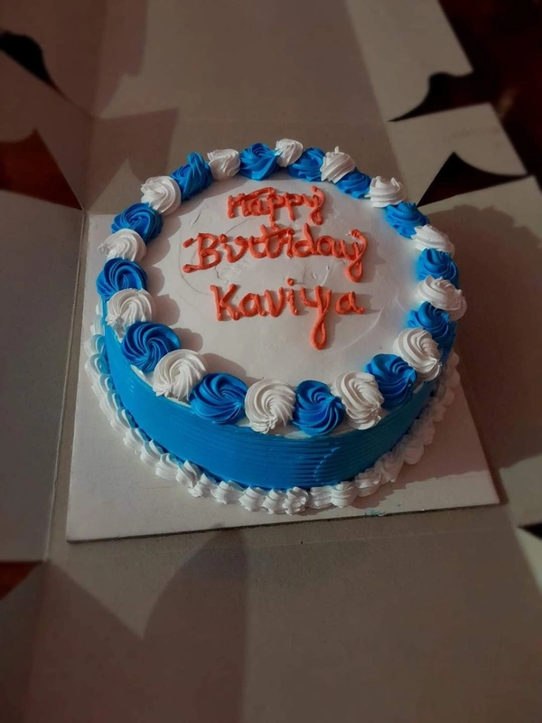 CREAMY CAKE
