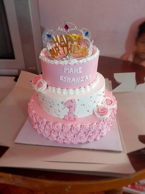 Birthday & Anniversary Cake 1 kg