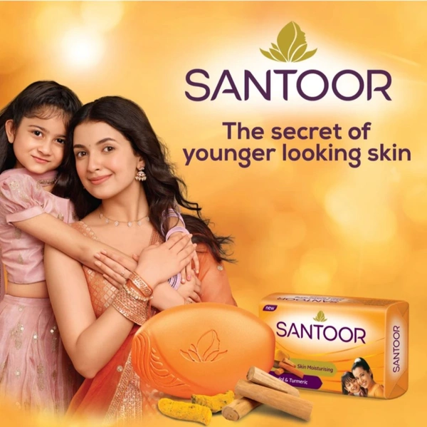 SANTOOR Santoor by Wipro Skin Moisturizing Sandal & Turmeric Bathing Bar Soap for Soft & Youthful Skin (4×125g)