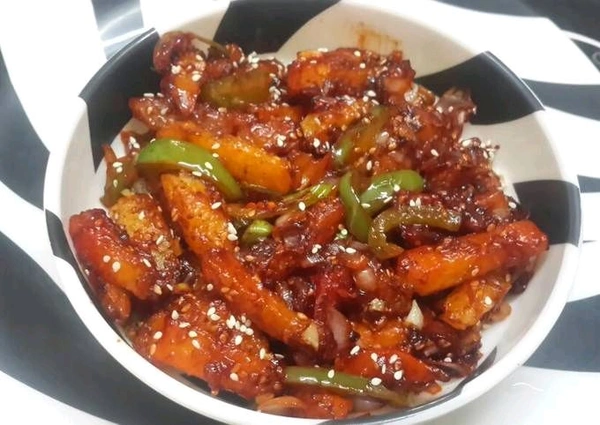 CHILLI POTATO 