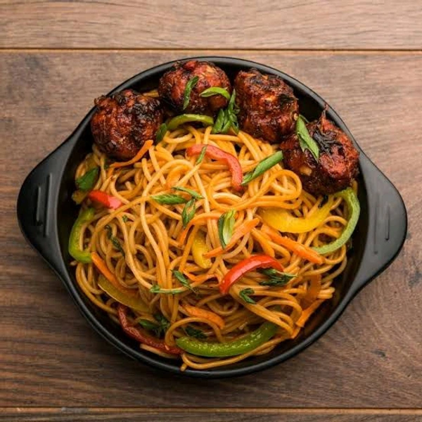 Veg Schezwan Manchurian Noodles - Half Plate
