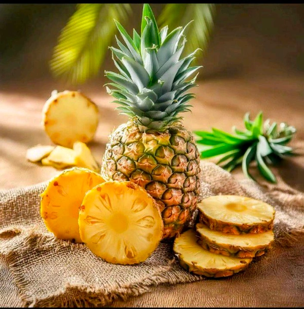 Pineapple 1 Piece (Approx 650g-1200g)