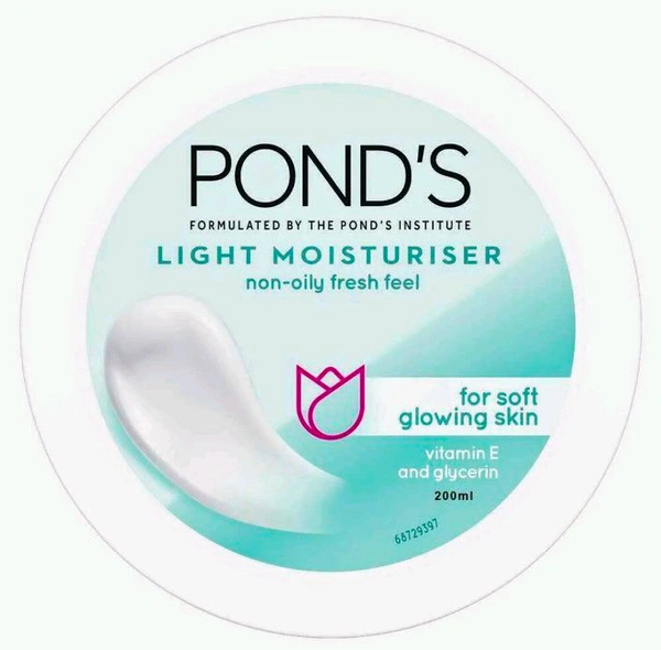Pond’s Glycerin & Vitamin E Light Moisturizer for Soft Glowing Skin 200 ml
