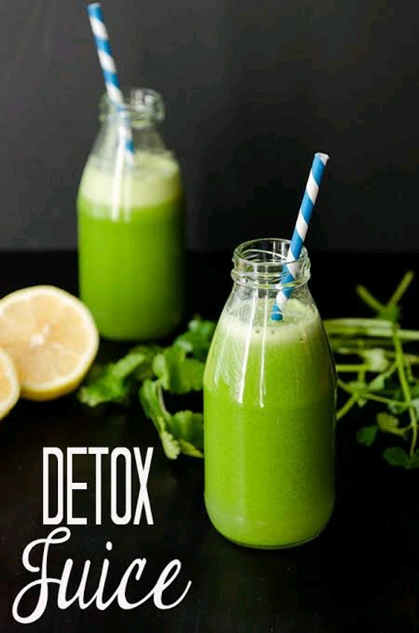 Detox Juice-{Orange+Cucumber+Ginger+Lemon+Carrot+Spinach}