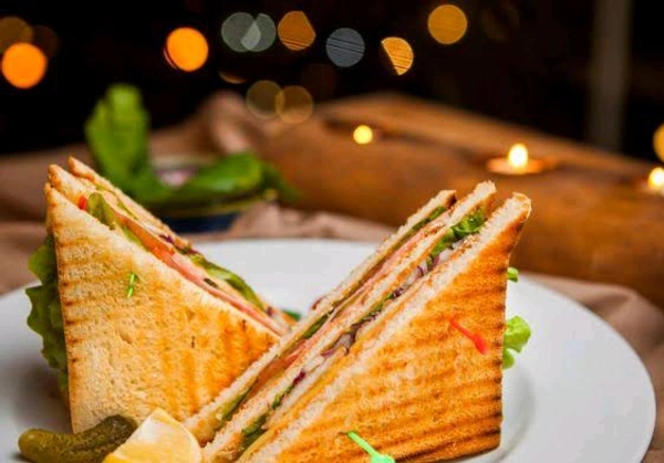 Chicken Tandoori Paneer Sandwich