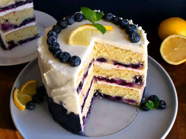 PREMIUM LEMON BLUEBERRY BUTTERCREAM CAKE-{1/2kg}
