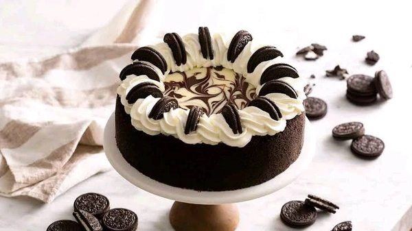 OREO CRUMBLE CHEESE CAKE
