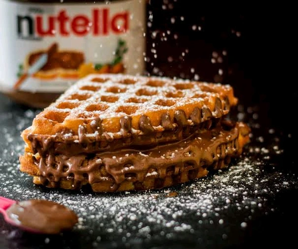 NUTELLA OVERLOAD WAFFLE