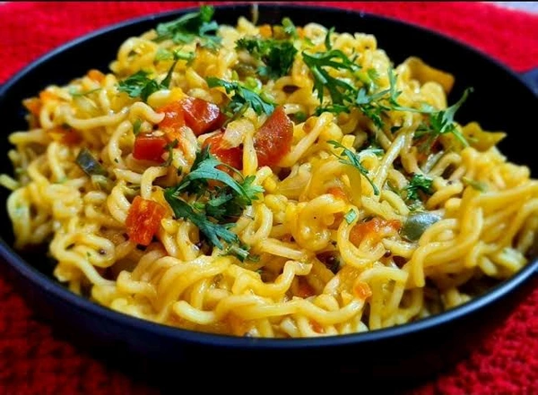 VEGETABLE TADKA MAGGIE
