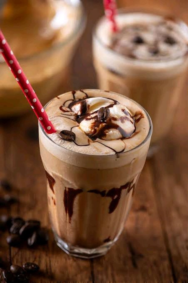 Slice CHOCOLATE
COLD COFFEE