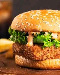 Slice  SPICY PANEER BURGER