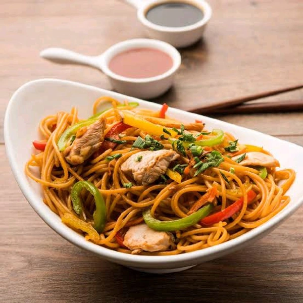BNG Chicken Hakka Noodles 