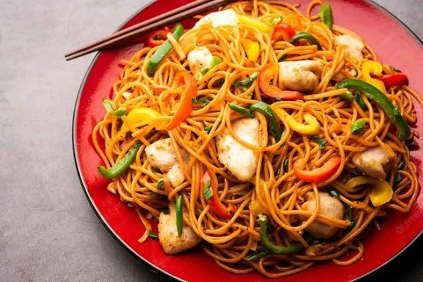 BNG Chicken Schezwan Noodles 