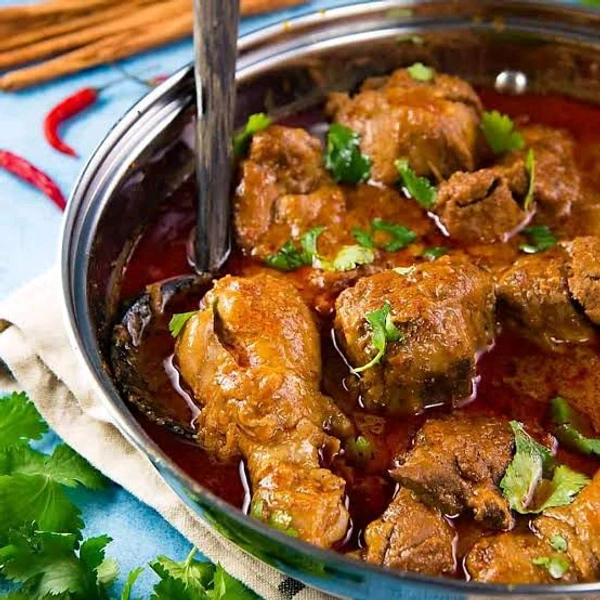 Spicy  Chicken Curry { Bone }