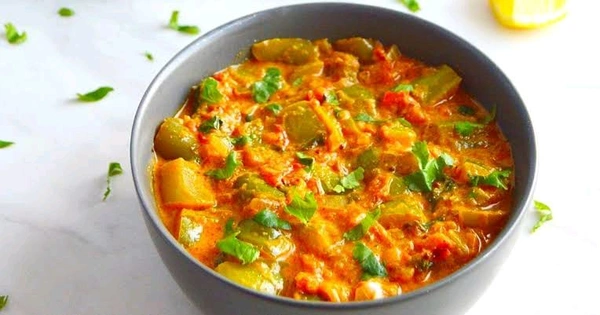Spicy Methi Chaman Curry 