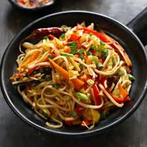 Bamboo  Veg Chilli Garlic Noodles 