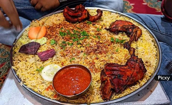 Darbat Chicken Mandi - 4 Pics