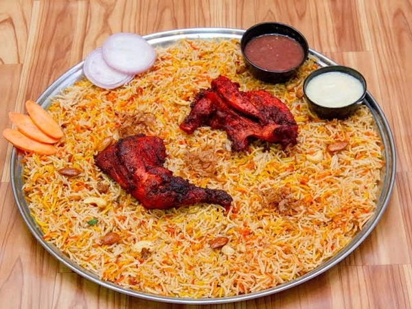 Darbar Chicken Mandi - 2 Pics