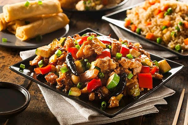 Platinum  Schezwan Chicken Wet