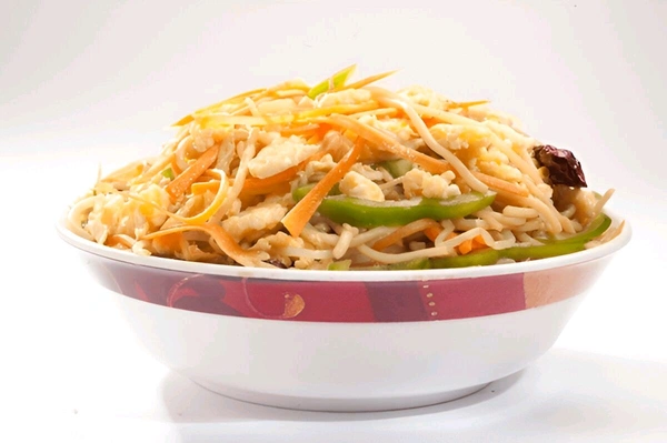 
Singapore Egg Noodles