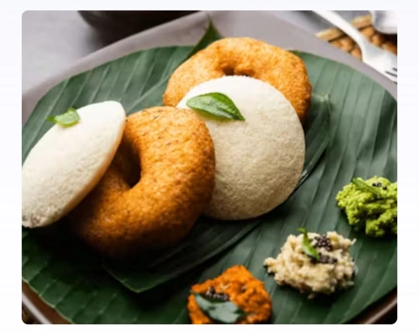 (1)Idli+(2) Garelu 