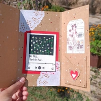 Vintage Fold Card. Comes With A Message And a Spotify Card. (15-17cm in length).
