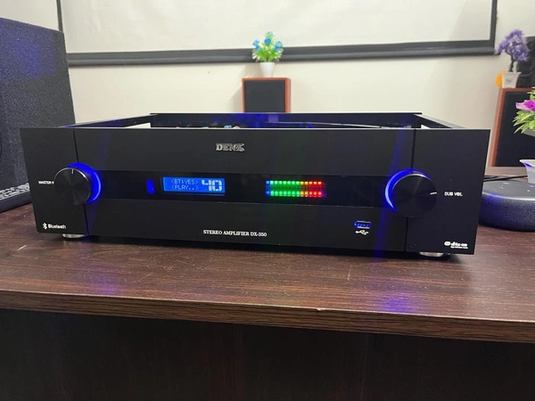 Denx  Stero Amplifier Dx350