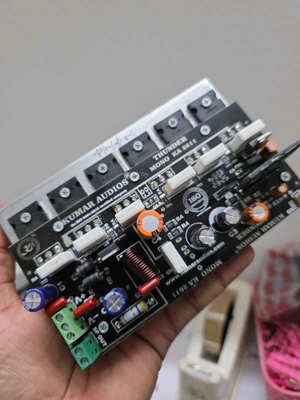 Kumar 6 Transistor Thunder 