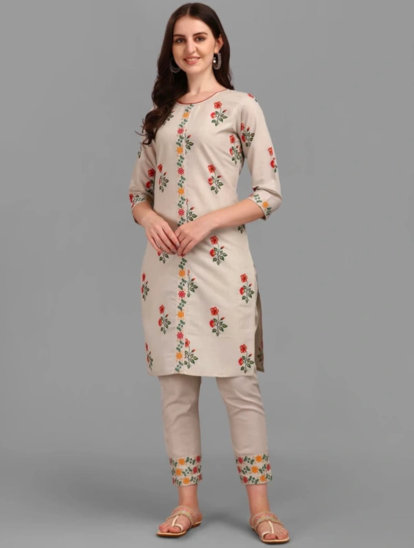 MB Life Style WOMEN KURTA SET WITH EMRODARY WORK FANCY - L