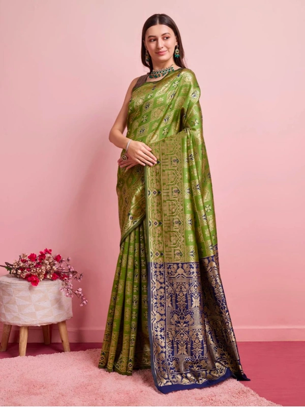 Shreyansh creation Digital Print Banarasi Silk Blend Saree (Dark Green)