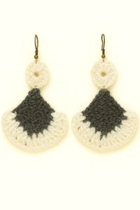R BIM woolan eairring and puls handicraft